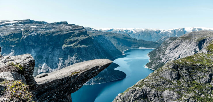Découvrez la beauté des fjords norvégiens lors d’une aventure unique en croisière